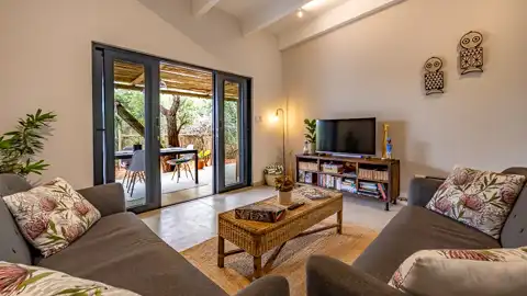 Lounge - 444 on Taaibos