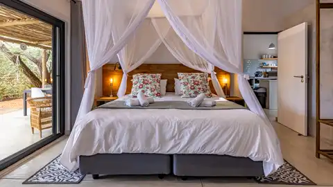 Bedroom - 444 on Taaibos